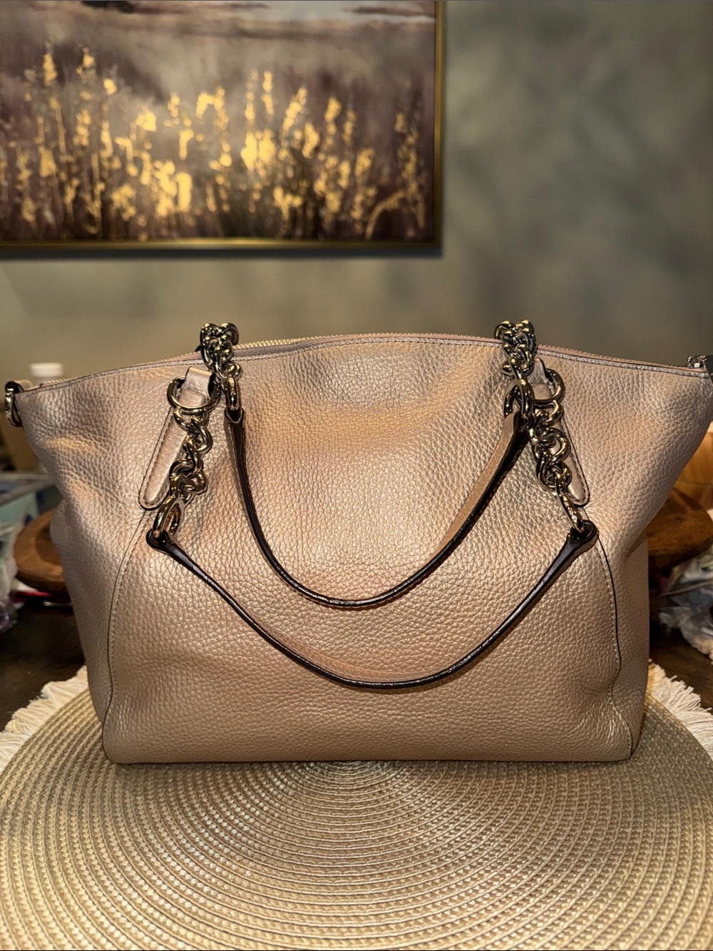 Coach metallic champagne Pebbled LeatherShoulder Bag & Cream Flower Charm - Picture 2 of 8